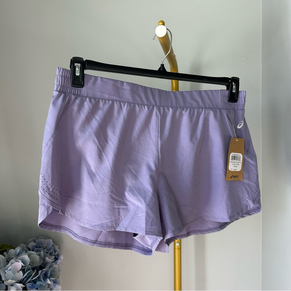Asics women’s Lavender Running Shorts with laser cut and lined size XL NEW